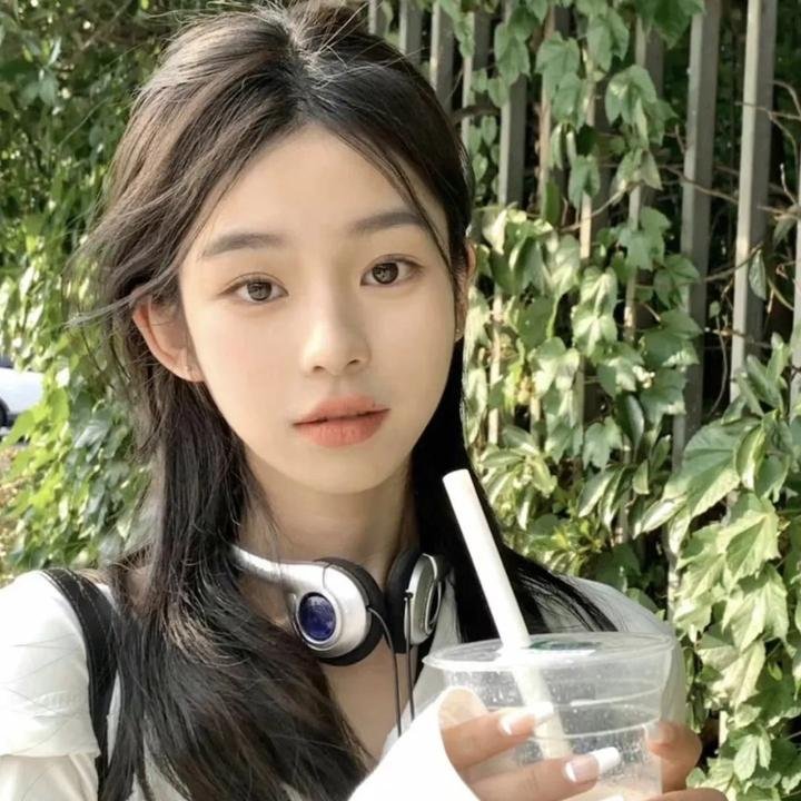 重生拒绝当舔狗女神校花急了